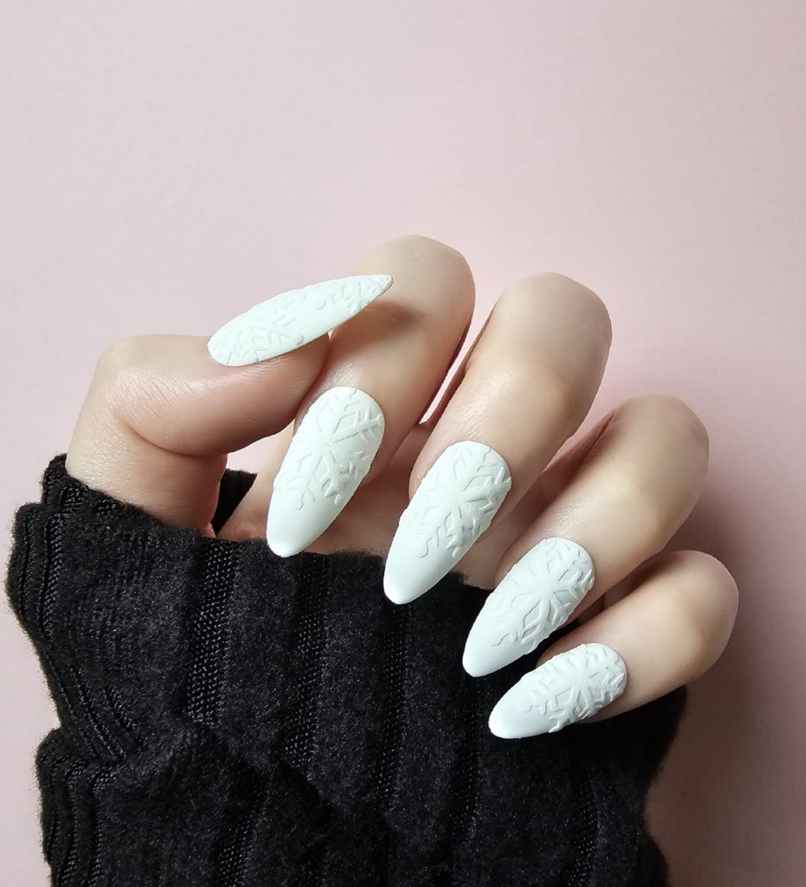 Press On Nails || " 3D white matte snowflake  Nails " || Set Of 24 || Custom & Handmade Luxury False Nails || Made In UK LuxeNailsInc