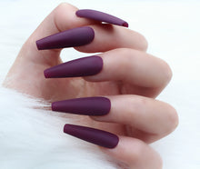 Load image into Gallery viewer, matte Purple Press On Nails
